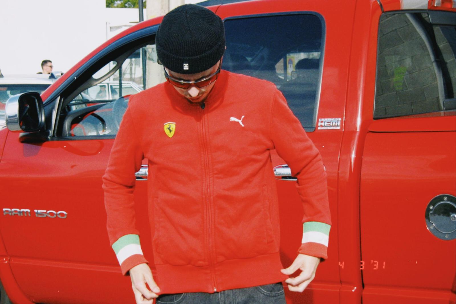 SUDADERAS Y JERSÉIS